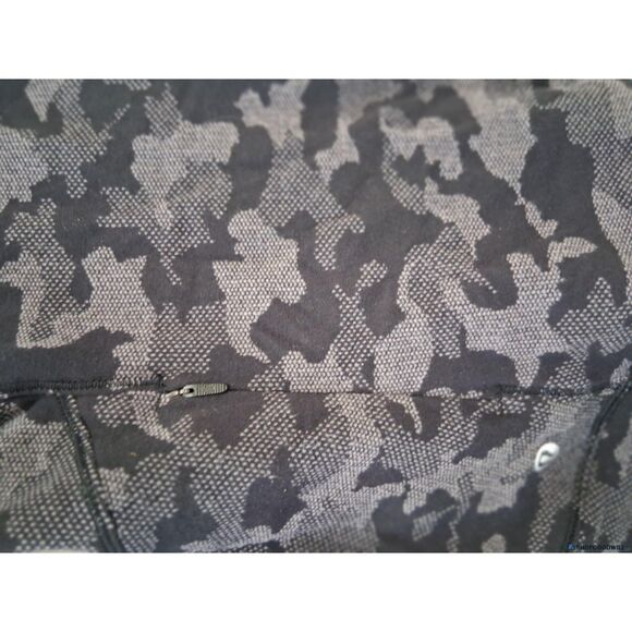 LULULEMON CLOSE TO CROSSING Long-Sleeve Shirt - Size 4 - Picture 6 of 6